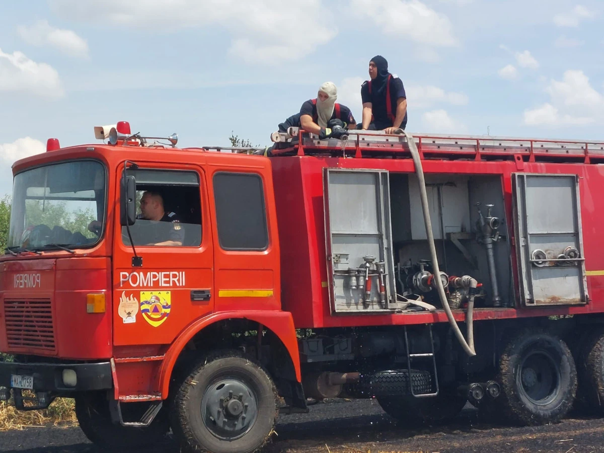 Incendiu la un centru de vârstnici din Vladimirescu. Șapte persoane au fost evacuate