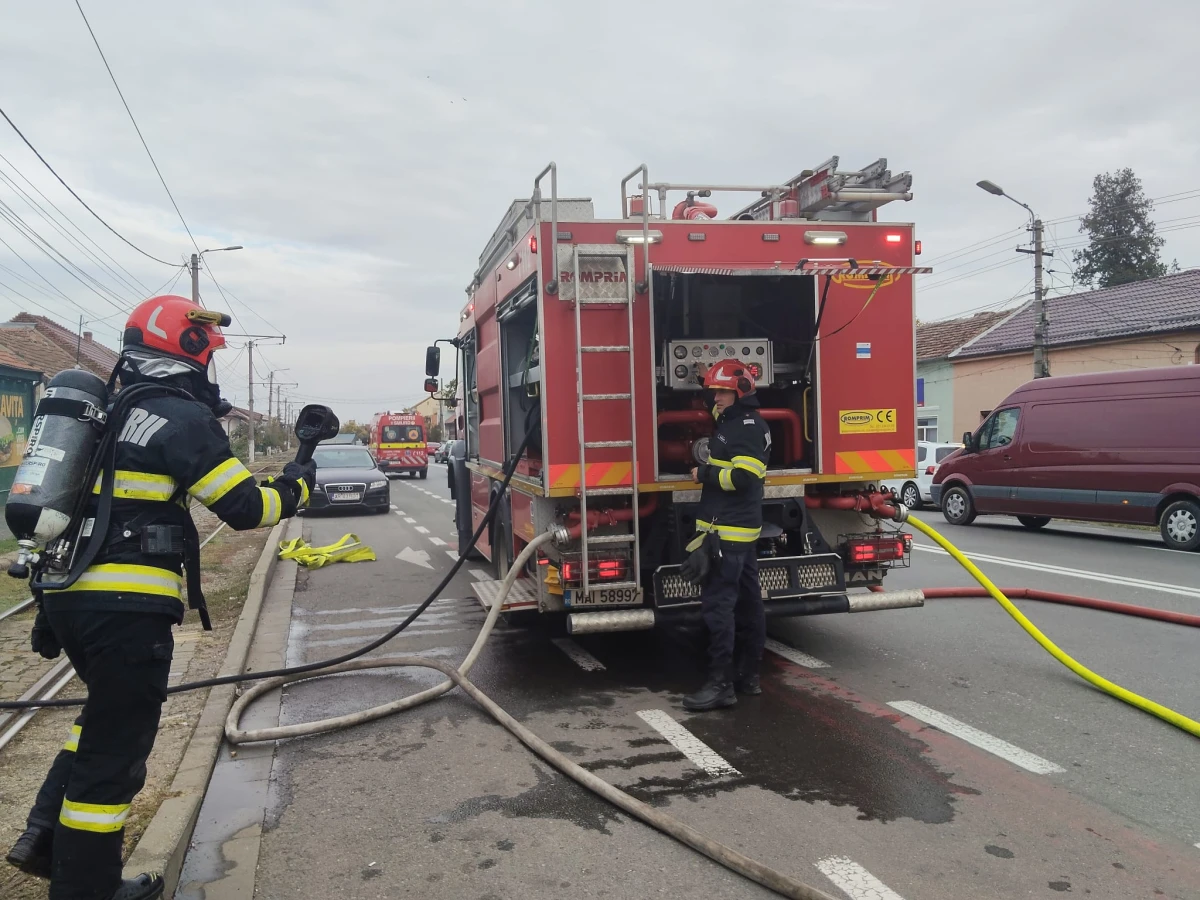 Incendiu la un magazin second-hand din Arad