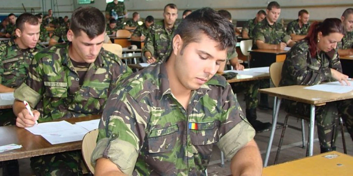 Încep înscrierile pentru învățământul militar