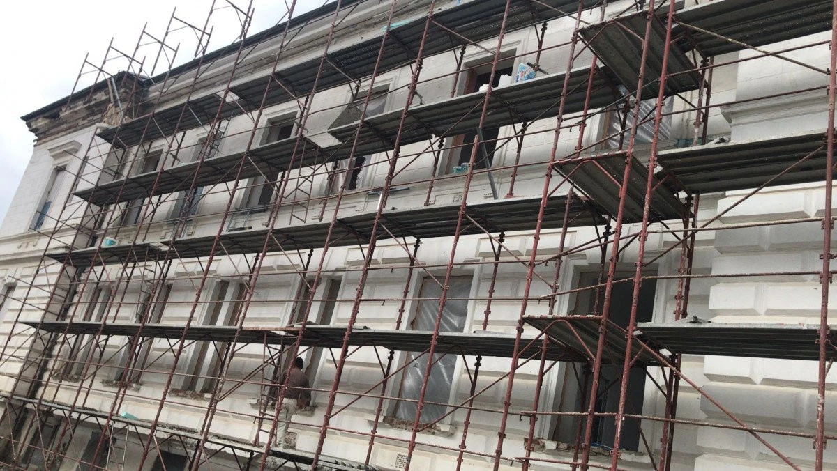 Începe restaurarea fațadei noului spital de Oncologie, care va funcționa într-o clădire de patrimoniu