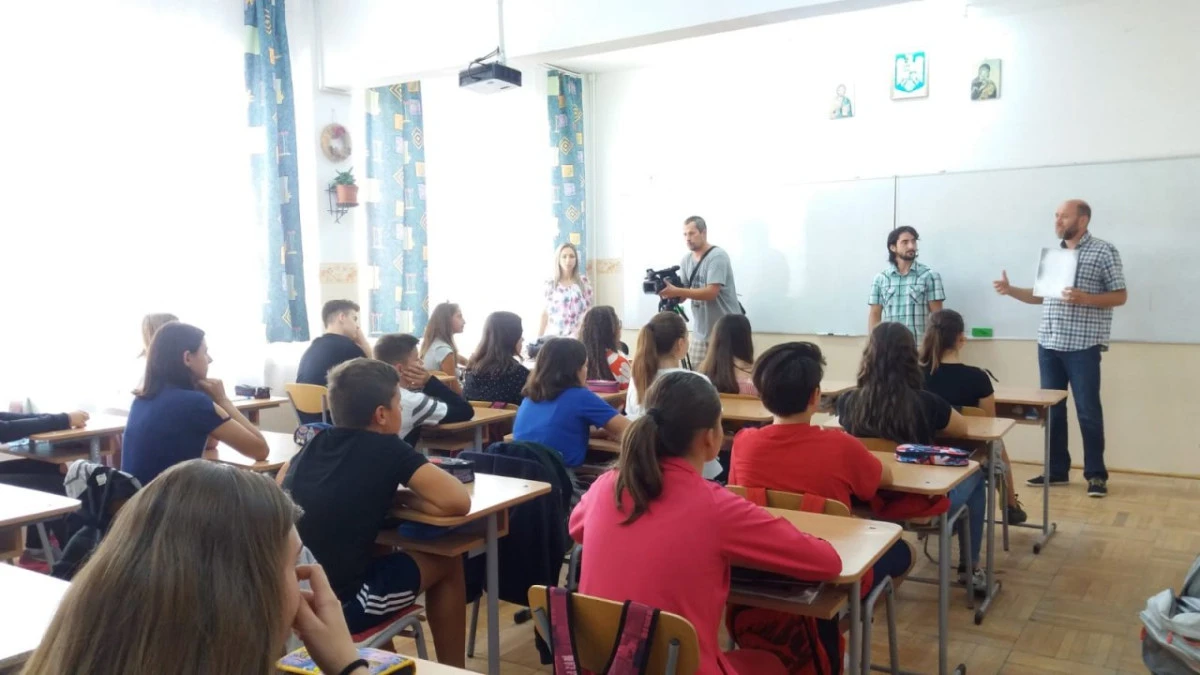 Informare a elevilor privind combaterea ambroziei