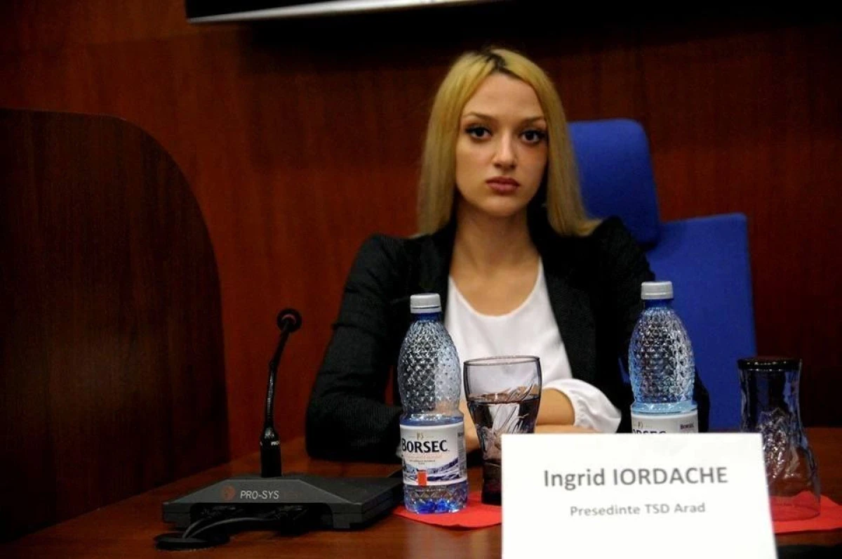 INGRID IORDACHE (TSD): "GESTUL PRESEDINTELUI TSD NU REPREZINTA VOCEA TINERILOR SOCIAL-DEMOCRATI"