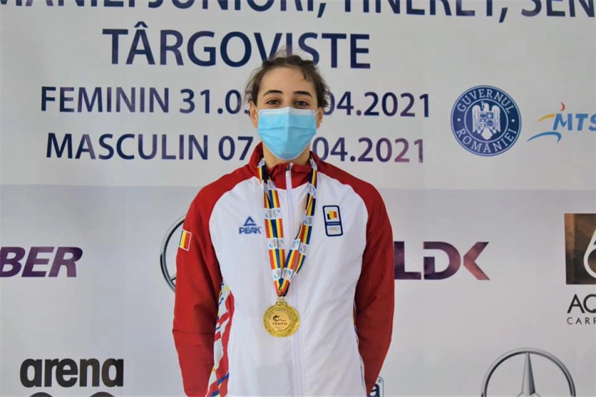 Înotătoarea Andreea Popescu, de cinci ori medaliată cu aur la Cupa României!