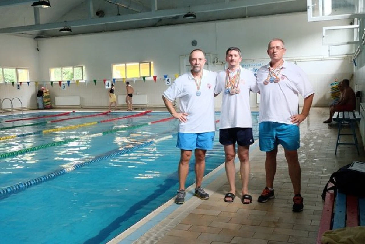 Înotătorii masters arădeni, pe podium la Cupa Sprint