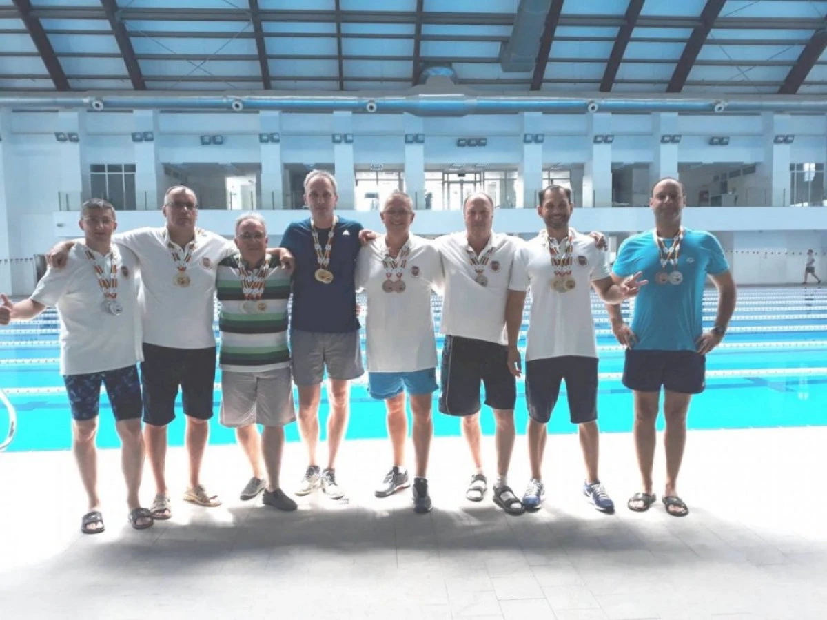 Înotătorii masters au cucerit medalii la Naţionale