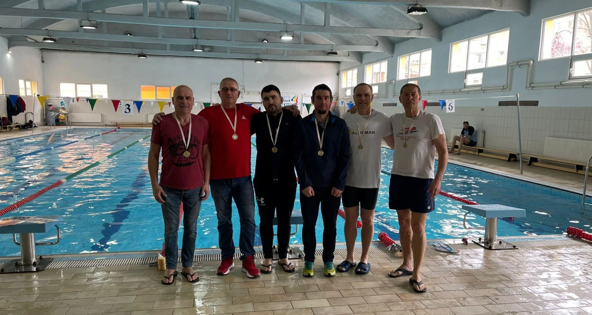 Înotătorii masters de la CSM Arad s-au remarcat la Timişoara şi Kecskemét