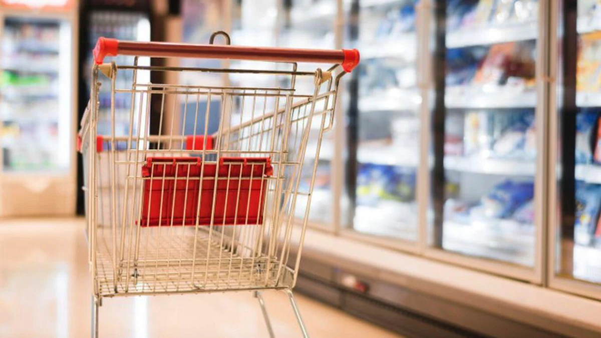 INS: Comerțul cu amănuntul a scăzut cu aproape 6% în primele șapte luni din 2026