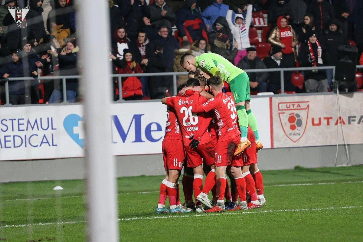 Invazie roș-albă, la Oradea: UTA - Dinamo, un meci al marilor orgolii! Rednic: „Cei de acolo sunt datori față de mine!”