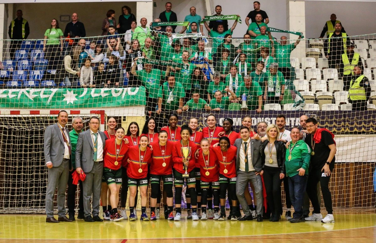 Invincibila Sepsi a cucerit al șaptelea titlu la baschet feminin! Bronzul se acordă astăzi, la Arad