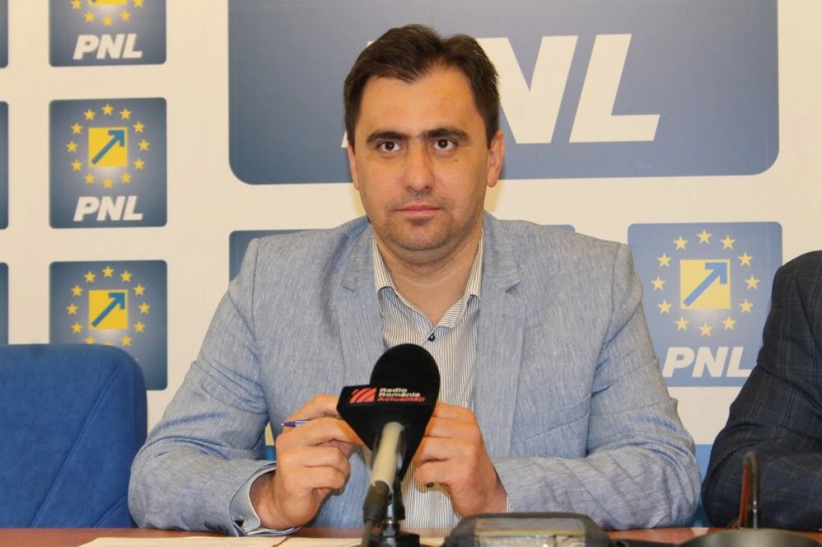 IOAN CRISTINA: "REFUZUL GUVERNULUI PONTA DE A ORGANIZA ALEGERI PARTIALE BLOCHEAZA ADMINISTRATIA LOCALA"