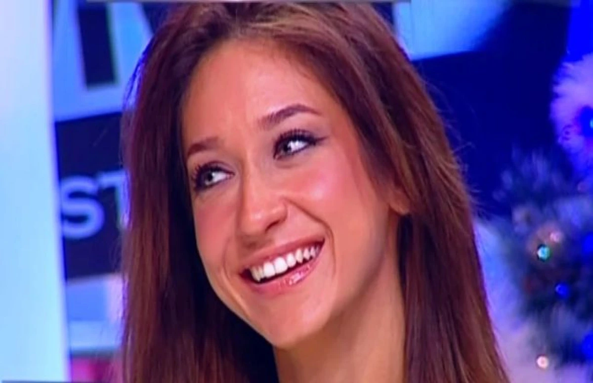 IOANA DICHISEANU, O GRAVIDUȚĂ FĂRĂ POFTE