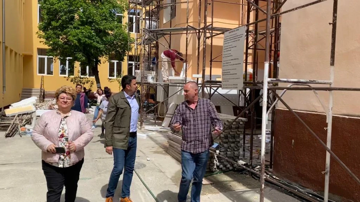 Ionel Bulbuc (CJ Arad): „Lucrările la Liceul Special „Sfânta Maria” au avansat considerabil”