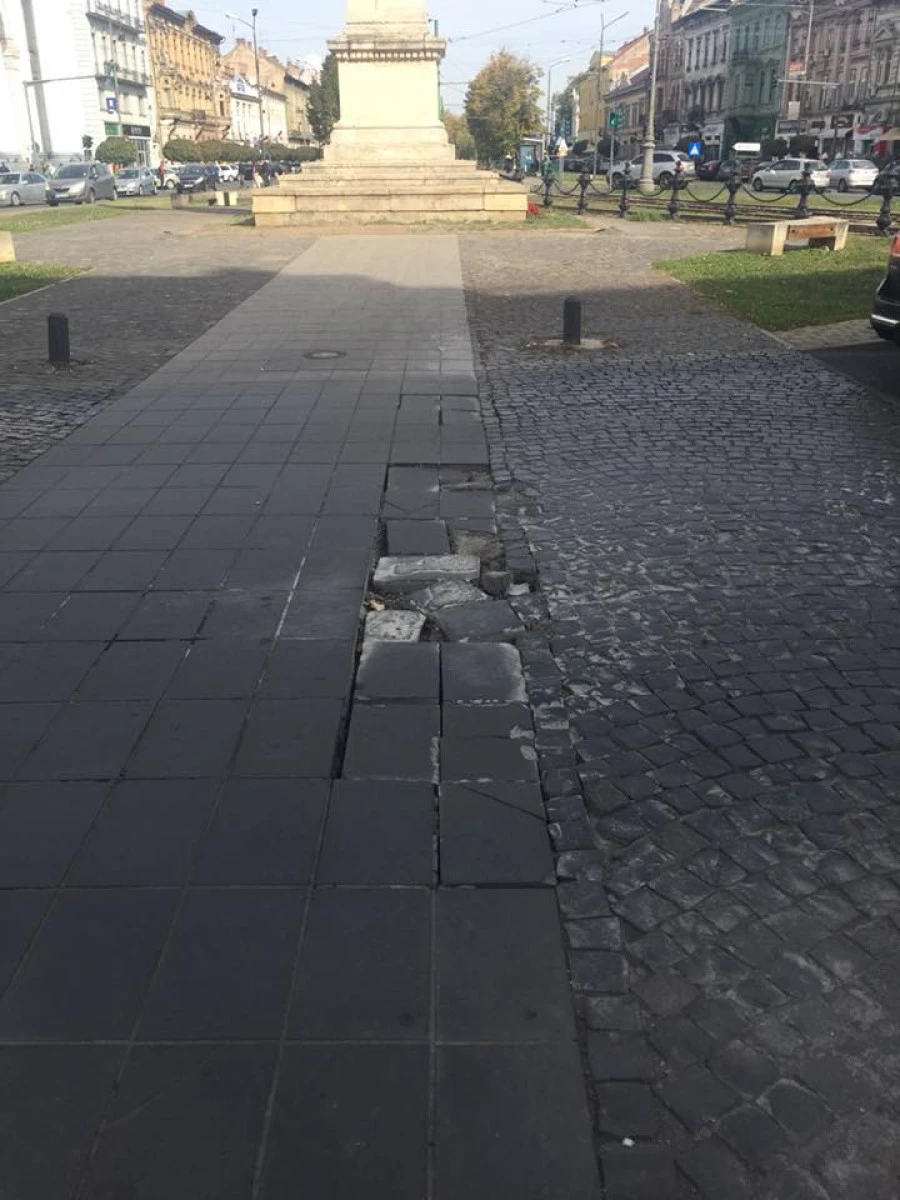 Ionel Bulbuc, liberalul care vede „paiul” din „ochiul” PSD-ului, dar nu vede „bârna” din faţa Teatrului
