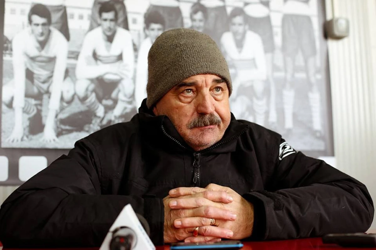 Ionuț Popa este nemulțumit de terenul sintetic de pe Motorul