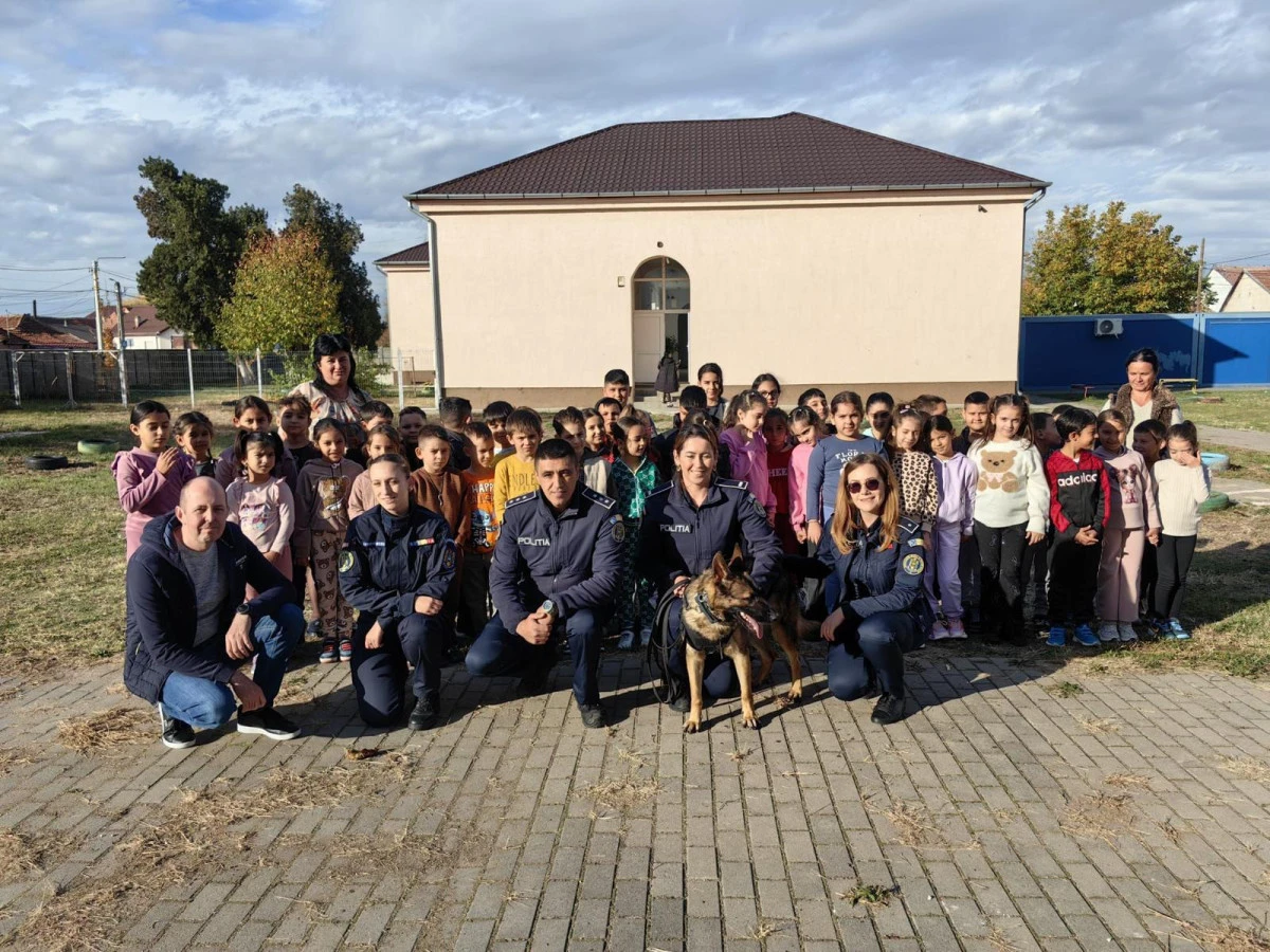 IPJ Arad a desfășurat activități pentru creșterea siguranței elevilor