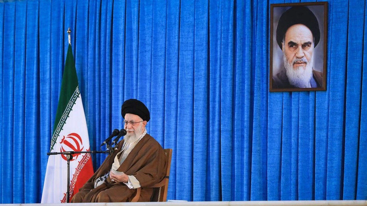 Iran a prezentat prima sa rachetă balistică hipersonică