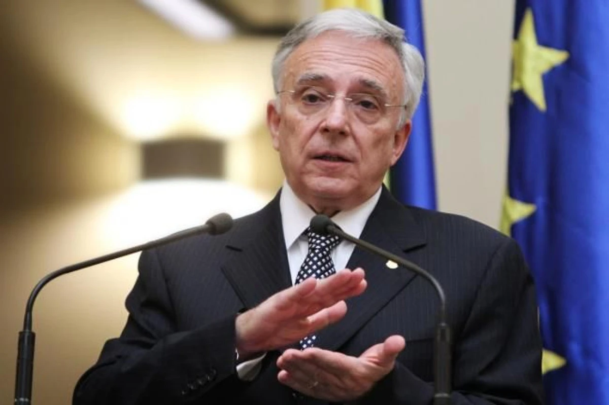 ISARESCU: PLATA IN AVANS A DREPTURILOR CASTIGATE IN INSTANTA AR AJUTA BUGETUL PE 2015