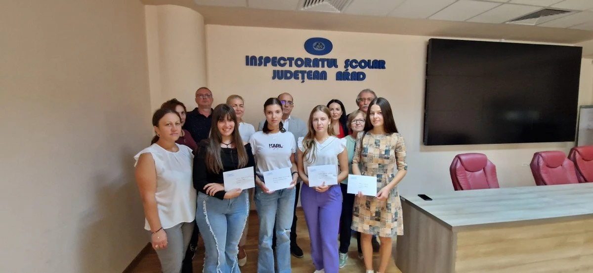 ISJ Arad a premiat absolvenții arădeni de gimnaziu și liceu care au obținut media zece la examenele naționale