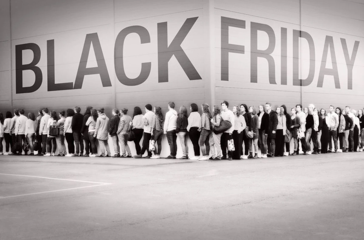ISTORIA MAI PUTIN CUNOSCUTA A NEBUNIEI BLACK FRIDAY