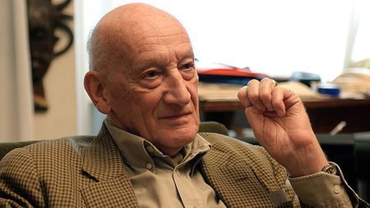ISTORICUL NEAGU DJUVARA A ÎMPLINIT 100 DE ANI