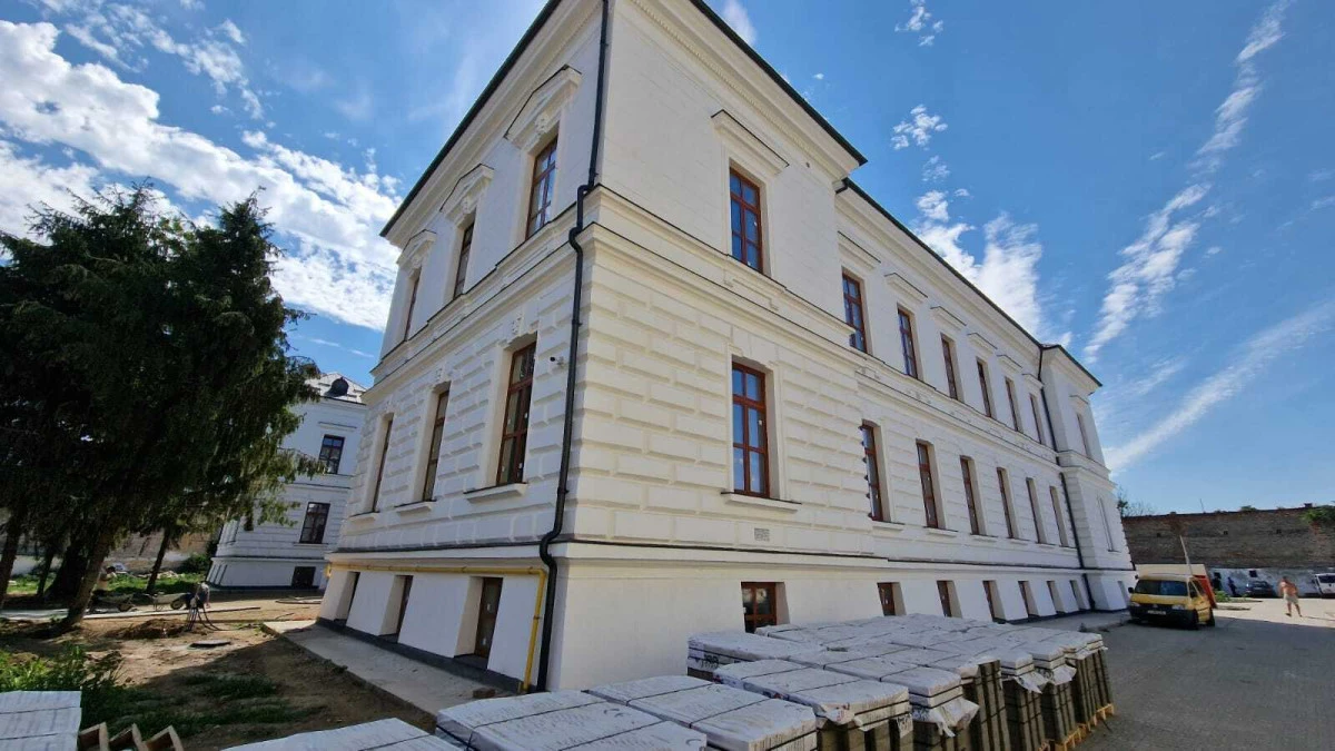 Iustin Cionca: Renovăm și clădiri monumentale din centrul Aradului, nu doar amenajăm spitale