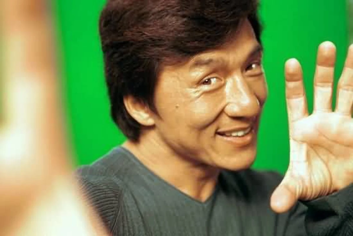 JACKIE CHAN VINE IN PREMIERA IN ROMANIA