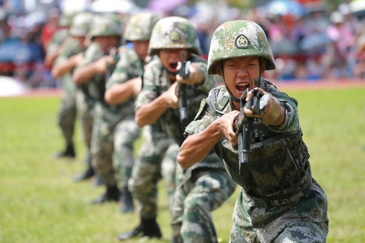 Japonia sugerează că statul chinez reprezintă o amenințare mai mare decât Coreea de Nord