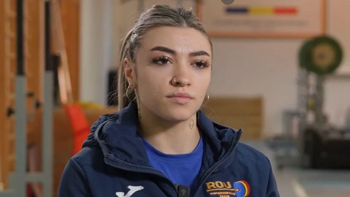 JO 2024: Halterofila Mihaela Cambei a cucerit medalia de argint la categoria 49 kg