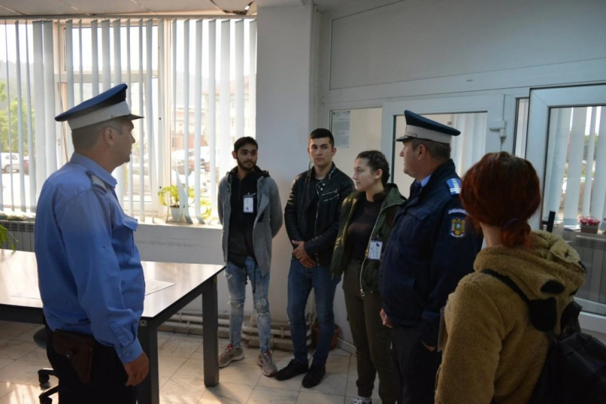 Job Shadow Day, la Jandarmeria Arad