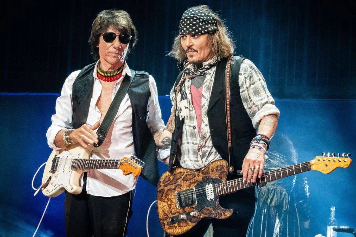 Johnny Depp va scoate un album cu Jeff Beck