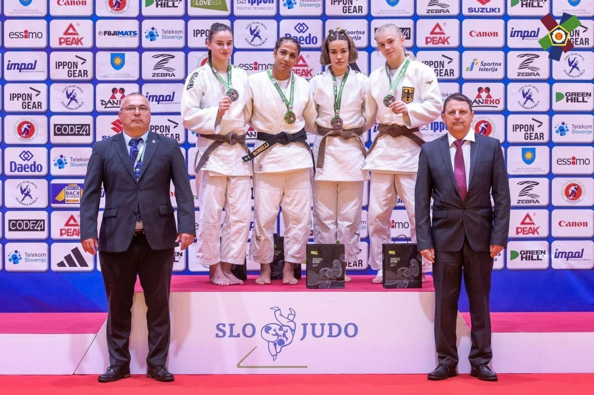 Judoka Amelia Paven a luat argintul cadetelor, la Cupa Europeană de la Koper (FOTO)