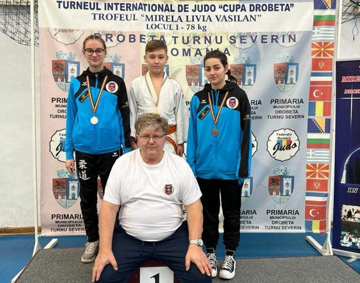 Judoka CSM-ului au urcat pe podium la turneul internațional Cupa Drobeta