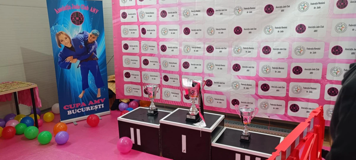 Judoka de la CSM Arad au luat medalii la Cupa AMV București