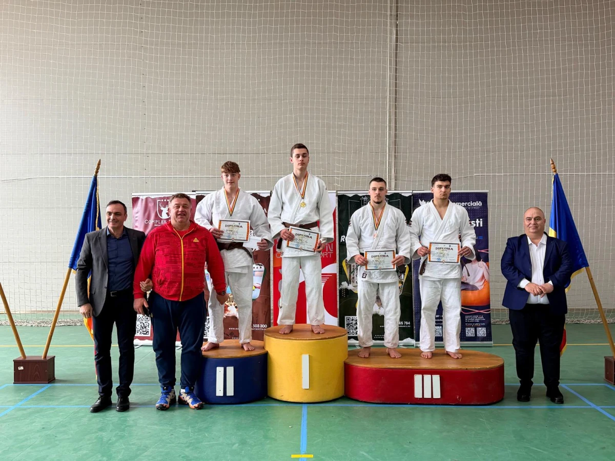 Judoka de la CSS Gloria Arad au urcat pe podium la Naționalul Școlar U18 de la Onești