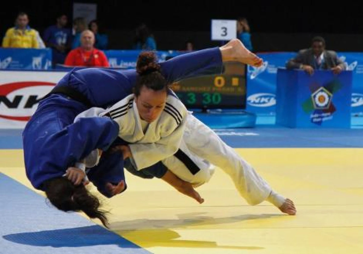 Judoka își vor disputa anul viitor medaliile naționale ale seniorilor la Arad