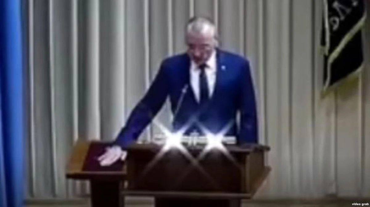 Jurământ de învestire pe muzica din „Războiul Stelelor”