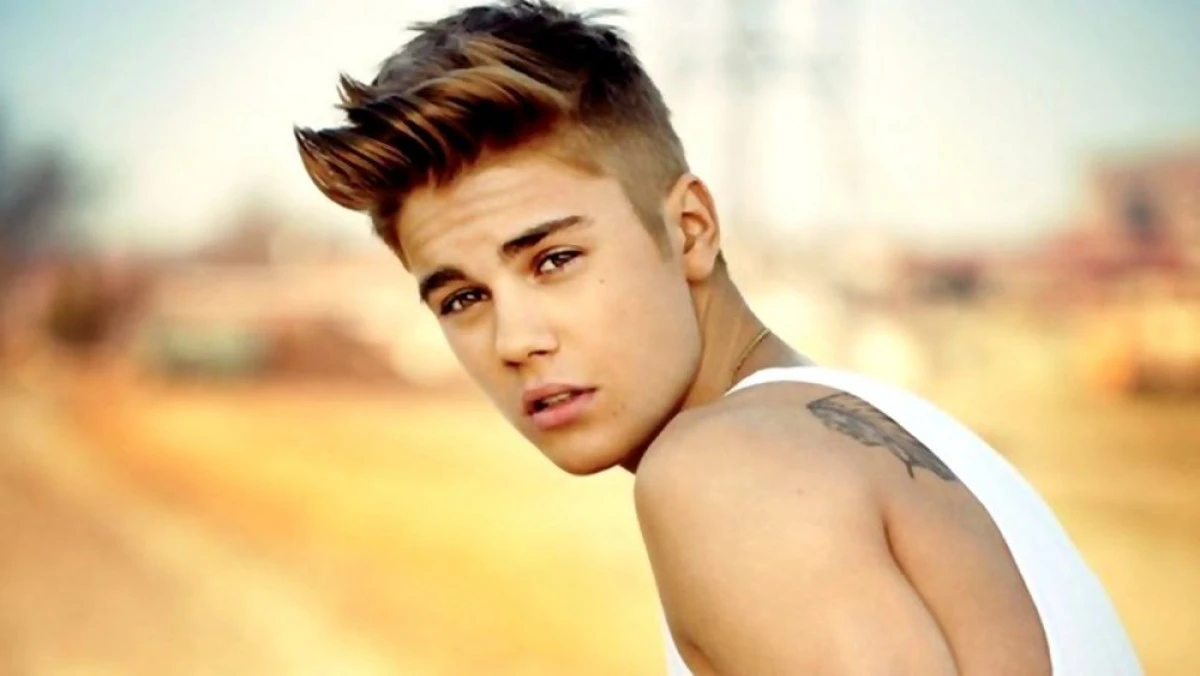 JUSTIN BIEBER VINE ÎN ROMÂNIA