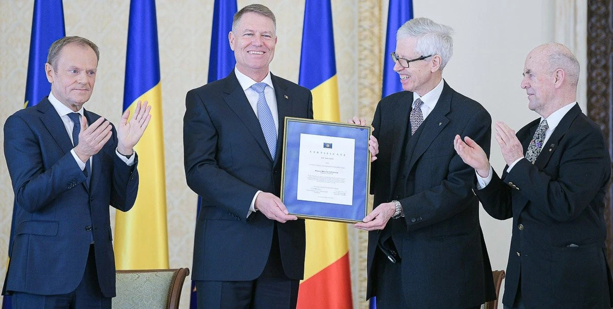 Klaus Iohannis l-a decorat pe tatăl prințului care l-a ucis pe ursul Arthur