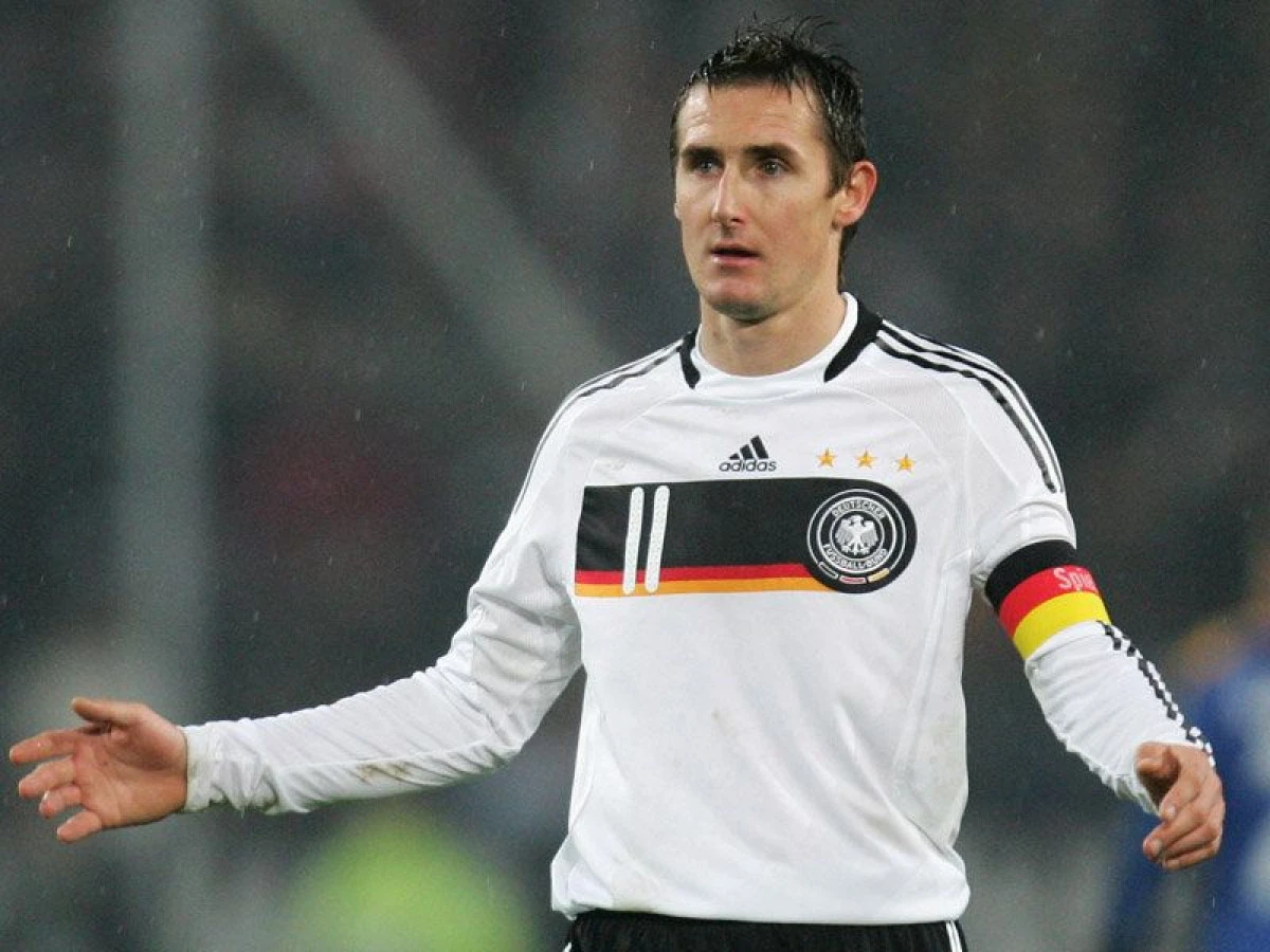 LA 35 DE ANI, KLOSE E SPERANTA NEMTILOR IN BRAZILIA!