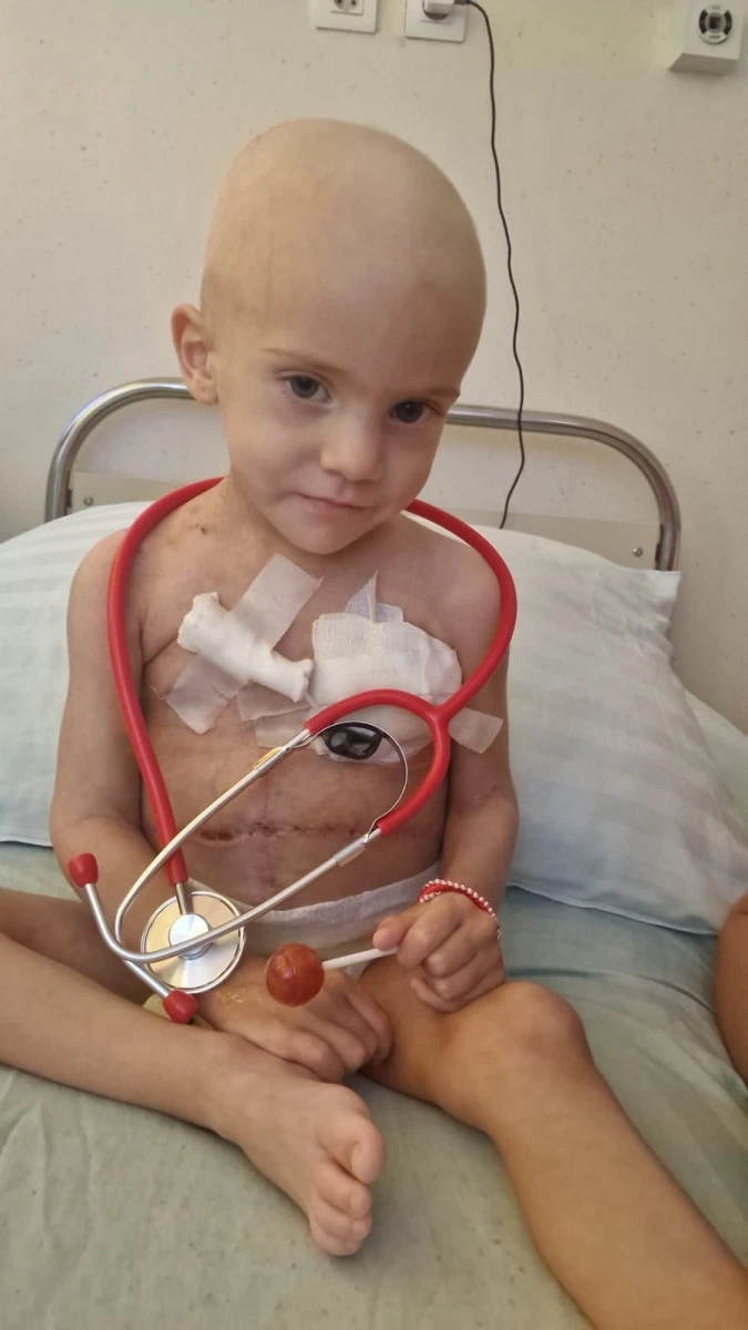 La doar trei anișori, Diana duce o luptă incredibilă împotriva unui adversar nemilos - cancerul