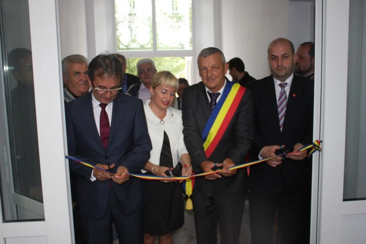 LA LIPOVA A FOST INAUGURAT CEL MAI MODERN SPITAL DIN JUDET (FOTO)