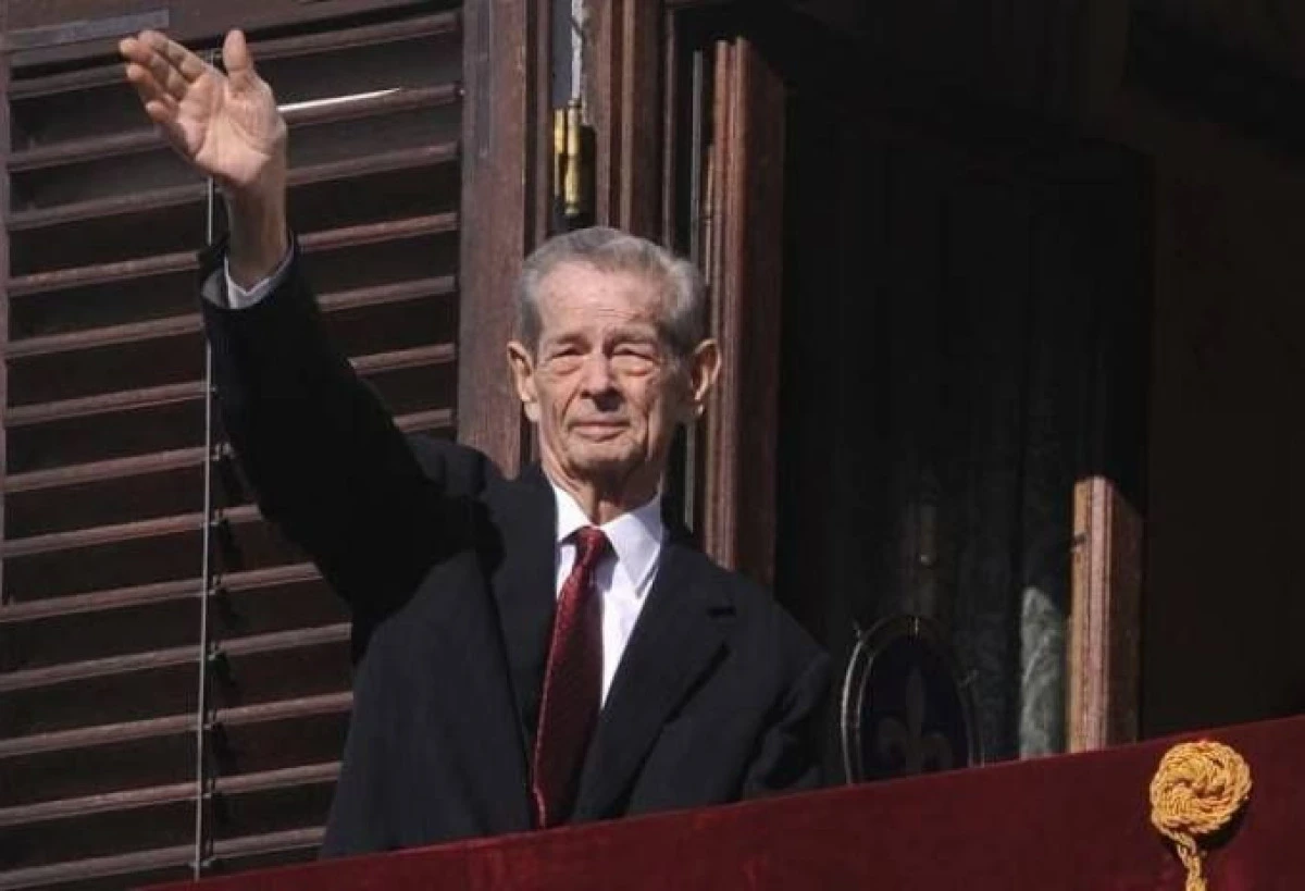LA MULȚI ANI, MAJESTATE! ROMÂNII NU V-AU UITAT!
