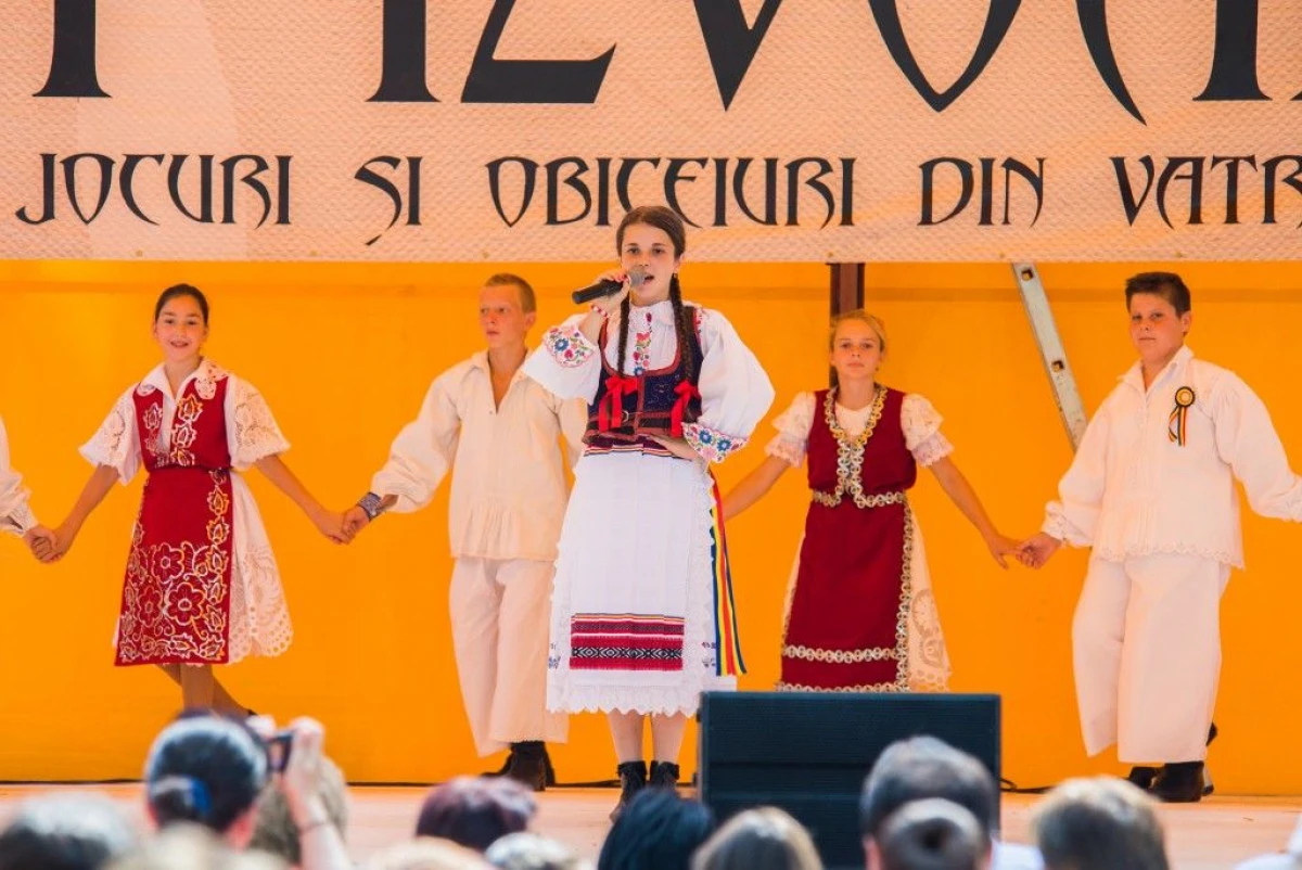 LAUREATII FESTIVALULUI – CONCURS JUDETEAN DE FOLCLOR „LA IZVOARE” 2015