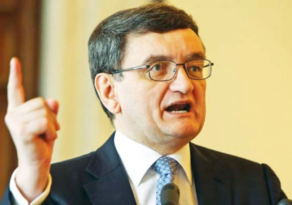 Legea anti-miniștri condamnați, contestată la CCR de Avocatul Poporului
