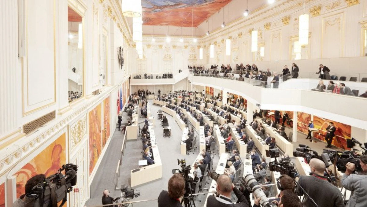 Legea vaccinării obligatorii împotriva COVID, la vot în Parlamentul Austriei