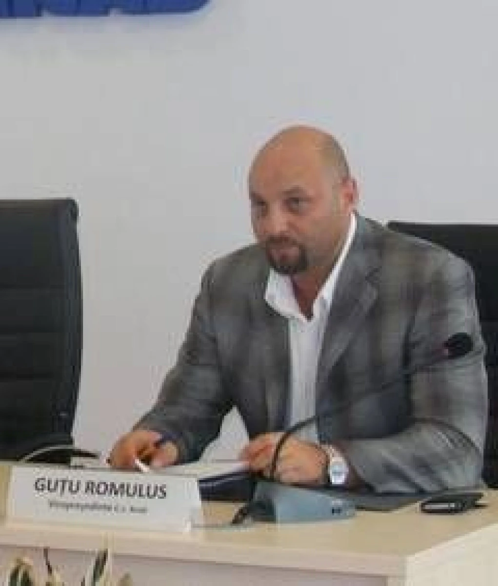 LIBERALII SE INCALZESC PENTRU FUNCTIA DE VICEPRESEDINTE CJA
