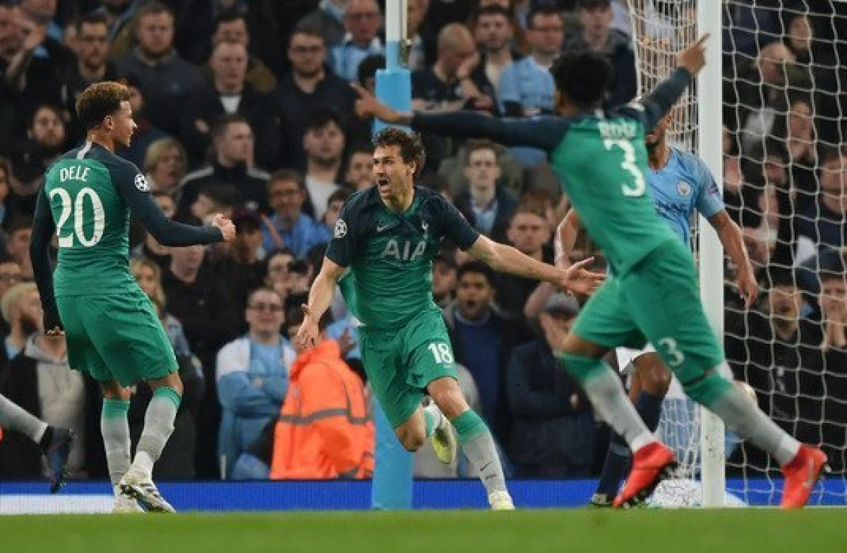 Liverpool şi Tottenham sunt semifinaliste în Champions League