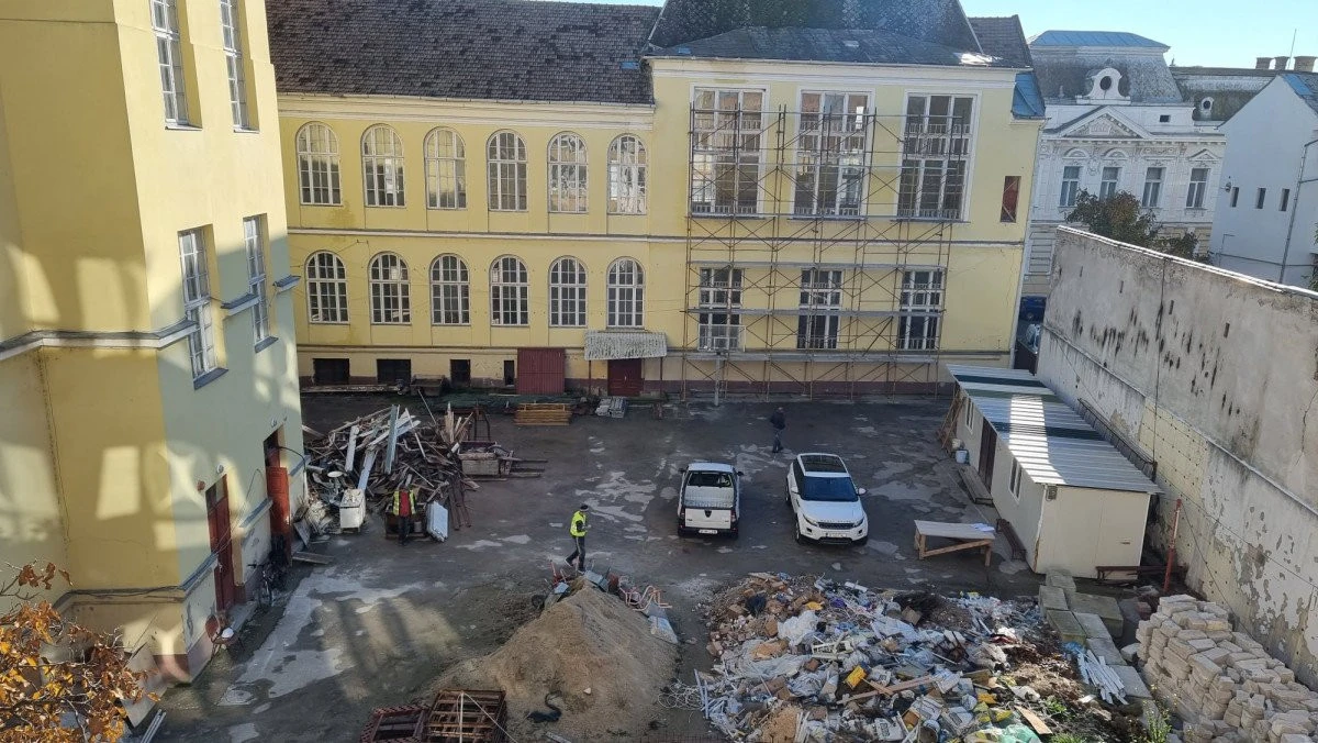 Lucrări întârziate la Colegiul “Elena Ghiba Birta”