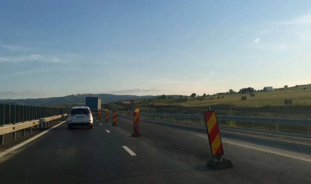 Lucrări pe autostrada Arad - Timișoara. Se circulă pe o singură bandă