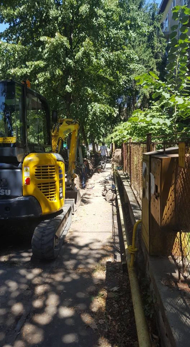 Lucrările de proastă calitate au lăsat mai mulţi arădeni fără curent şi apă